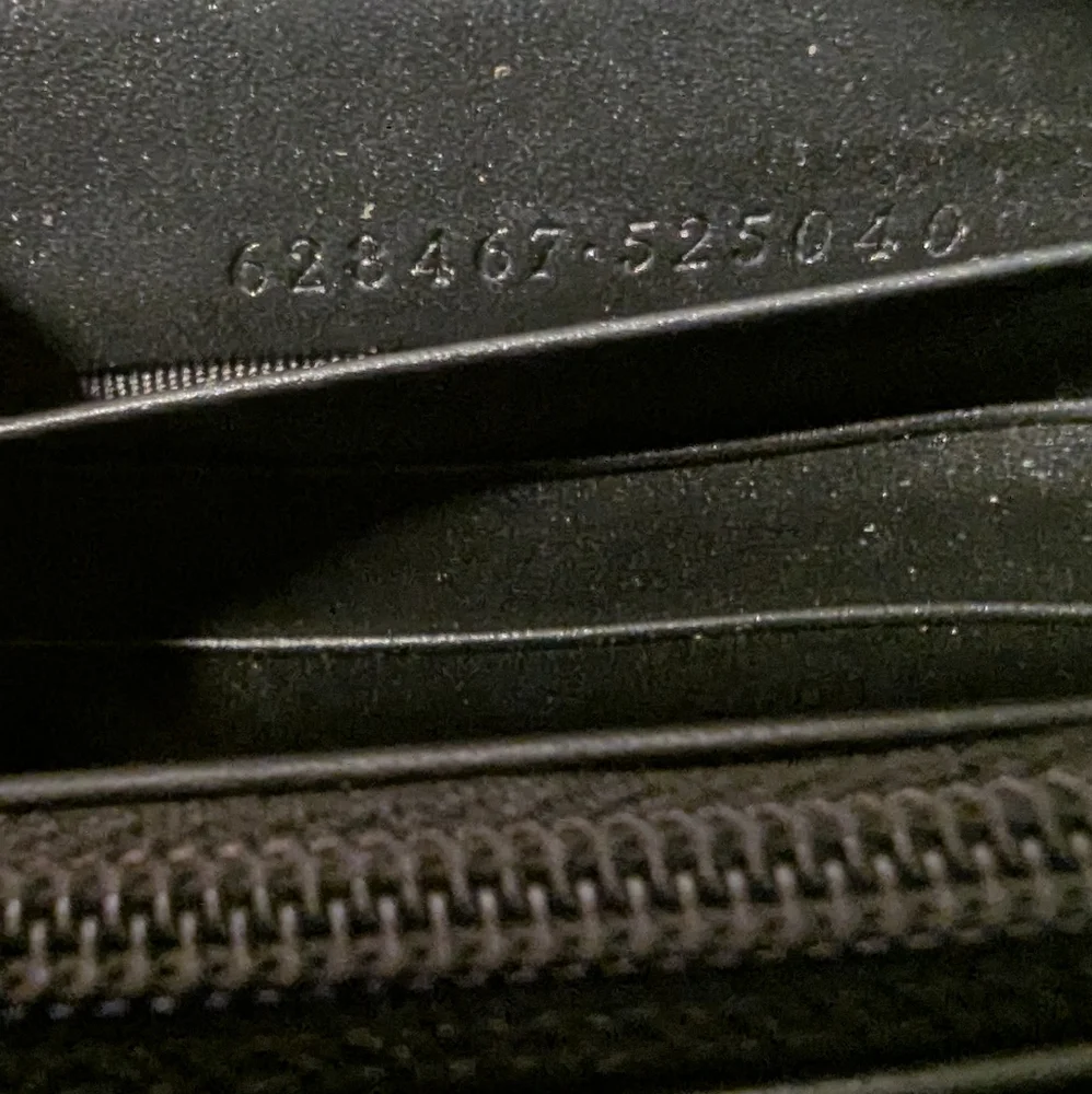 Gucci Square G Space Long Wallet EUC - Picture 8 of 8